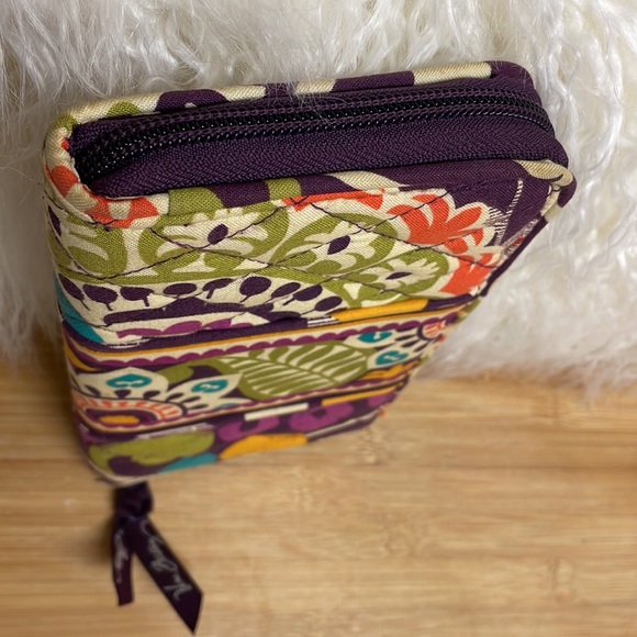 VERA BRADLEY // PLUM CRAZY Zippy Quilted Cloth Accordion Wallet EUC - Picture 9 of 9